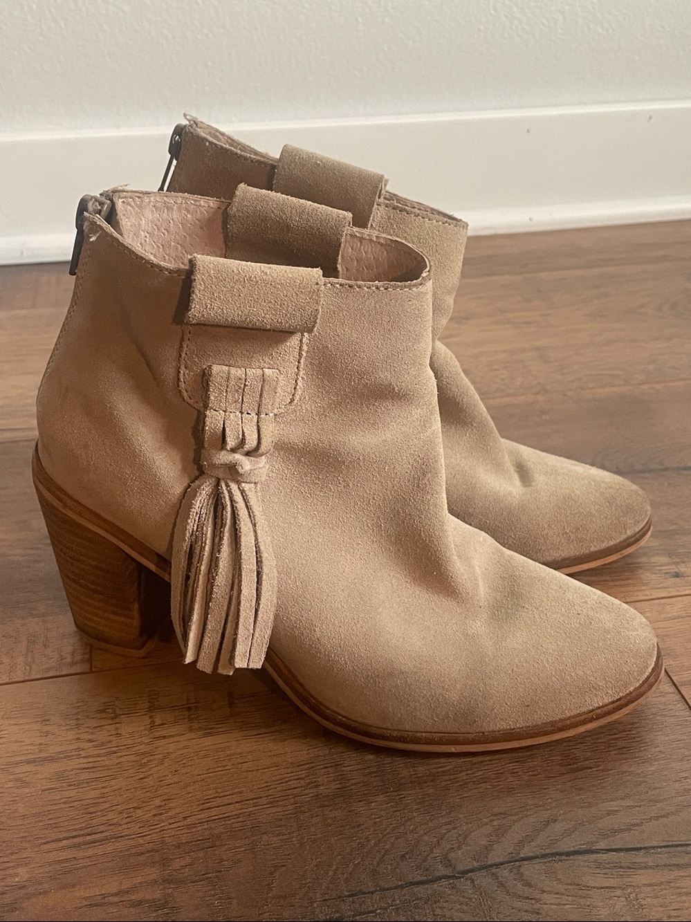Seychelles Taupe Suede Boots Size 9